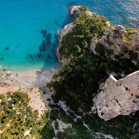 Ristorante La Conchiglia كالا غونوني